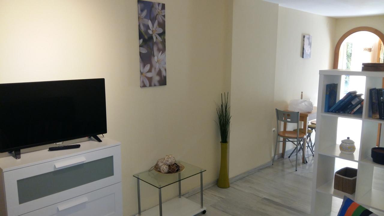 Apartamento Diego เบนัลมาเดนา ภายนอก รูปภาพ